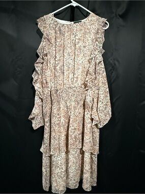 1. State Floral Ruffle 3/4 Sleeve Dress